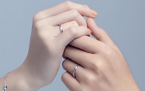 结婚戒指戴哪只手？婚戒如何选择？